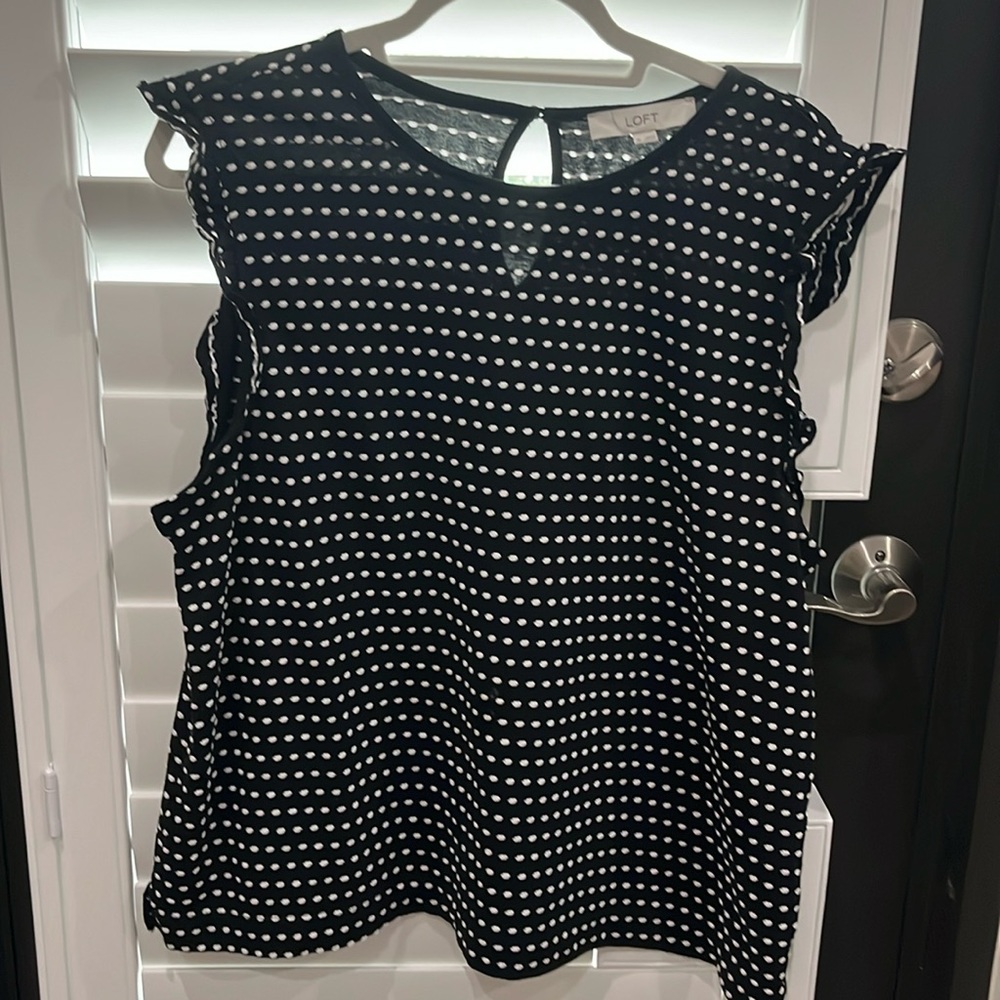 loft xl black and white dot sleeveless blouse